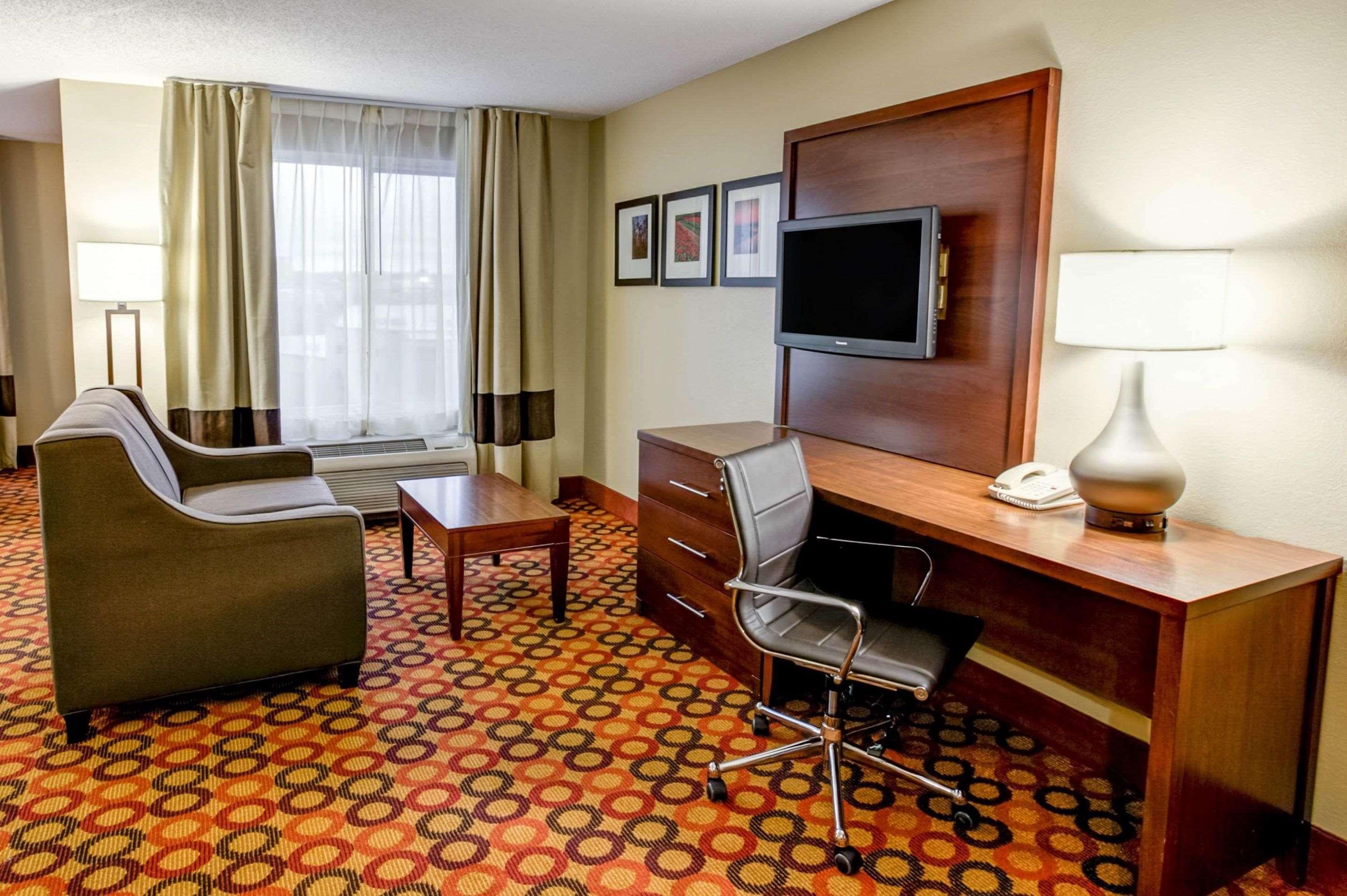 Comfort Suites Concord Mills Exterior foto